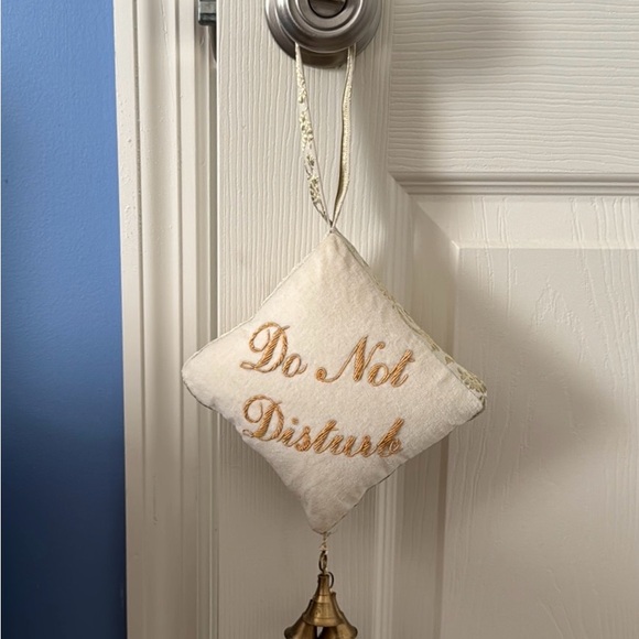 “Room Service” “Do Not Disturb” - Guest Bedroom Door Hanger - Picture 2 of 7